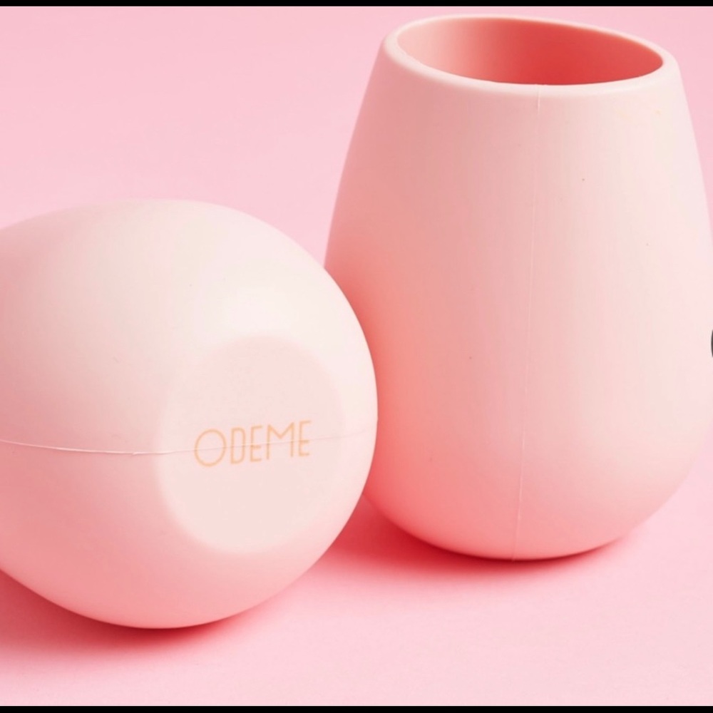 Odeme What A Pair Set of 2 Silicone Wine Glasses